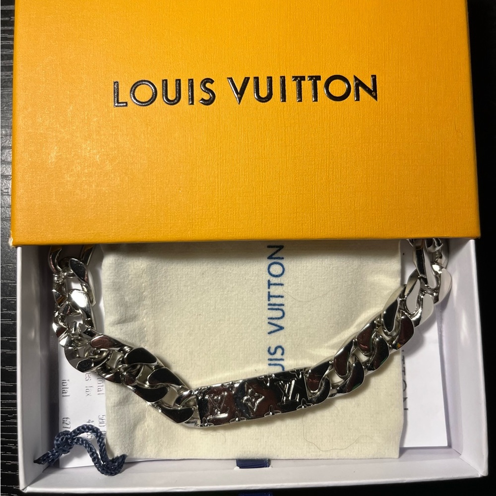 Louis Vuitton Silver Chain Bracelet with Box - Picture 2 of 2
